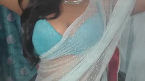 Snapshot of sophia_indian chatting on 11-16-25, 06:19 Sophia Tamil online show from 11-16-25, 06:19