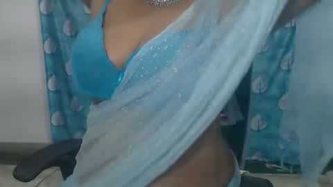 Snapshot of sophia_indian chatting on 05-10-26, 06:07 Sophia Tamil online show from 05-10-26, 06:07