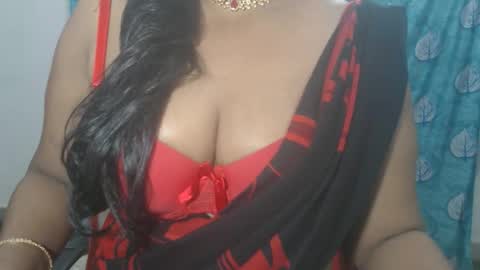 Snapshot of sophia_indian chatting on 05-12-26, 05:21 Sophia Tamil online show from 05-12-26, 05:21