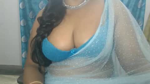 Snapshot of sophia_indian chatting on 05-24-26, 06:18 Sophia Tamil online show from 05-24-26, 06:18