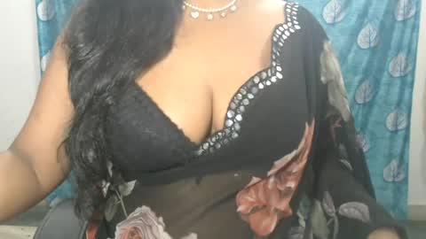 Snapshot of sophia_indian chatting on 06-12-26, 05:39 Sophia Tamil online show from 06-12-26, 05:39