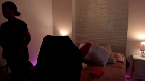  S O P H I A  online show from 03-31-26, 12:05