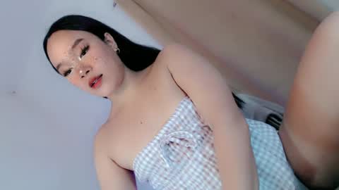 Snapshot of sophia_walker18 chatting on 07-06-26, 04:09 sophia_walker18 online show from 07-06-26, 04:09