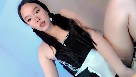 Snapshot of sophia_walker18 chatting on 07-16-26, 10:21 sophia_walker18 online show from 07-16-26, 10:21