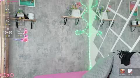 Snapshot of sophia_xoxo1 chatting on 05-01-26, 12:10 Sophie online show from 05-01-26, 12:10