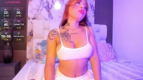 sophiaa10 online show from 04-17-26, 07:06