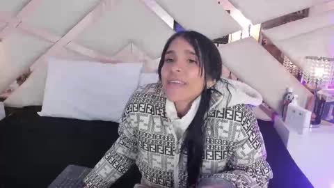 Sophia Paris online show from 10-24-25, 03:14