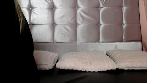 SophiaLee online show from 04-12-26, 12:15