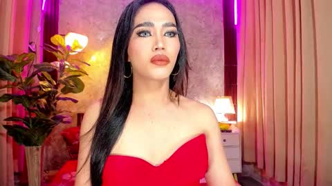 UR HOT SOPHIA online show from 11-22-25, 08:02