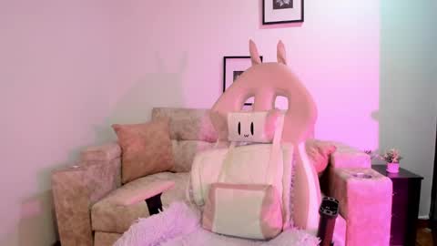 sophiacolemann online show from 12-19-24, 02:34