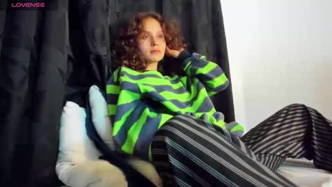 sophiamiller6 online show from 04-20-26, 09:34