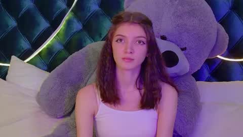 SophiaProve online show from 11-17-25, 04:24