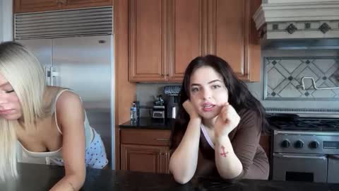 Snapshot of sophiarenae chatting on 01-14-26, 07:19 sophiarenae online show from 01-14-26, 07:19