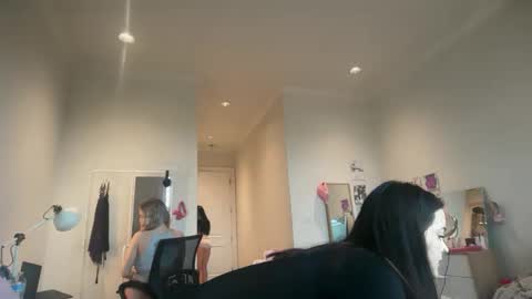 Snapshot of sophiarenae chatting on 01-15-26, 08:01 sophiarenae online show from 01-15-26, 08:01