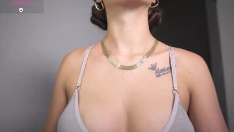 Sophy online show from 09-12-25, 01:06