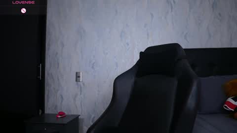 Sophy online show from 11-24-25, 01:05