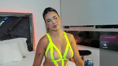 Snapshot of sophiazilla chatting on 10-11-25, 12:54 Sophia Smith online show from 10-11-25, 12:54