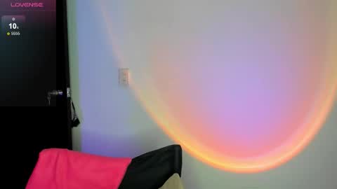 Snapshot of sophiazilla chatting on 11-09-25, 11:36 Sophia Smith online show from 11-09-25, 11:36