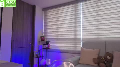 Sophie  online show from 01-15-26, 02:32