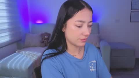 Sophie  online show from 06-10-26, 03:00