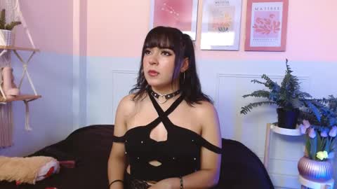 Sophie  online show from 05-13-26, 01:08