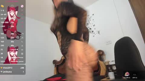 Sophie online show from 04-21-26, 01:42