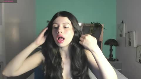 Snapshot of sophie_copers chatting on 04-10-26, 01:27 S O P H I E online show from 04-10-26, 01:27