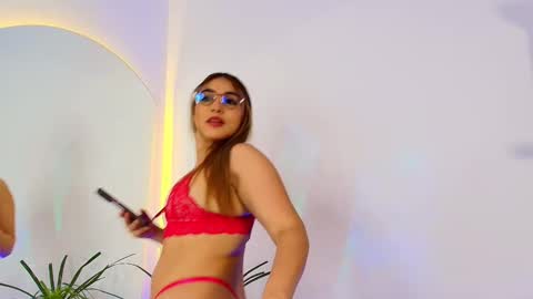  SOPHIE JANNER online show from 02-12-26, 06:58