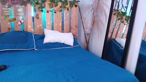 sophie_moon24 online show from 01-28-25, 11:50