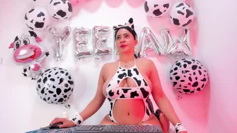 sophie_newton online show from 06-05-26, 12:33