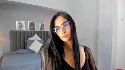 Sophi online show from 02-09-26, 01:37