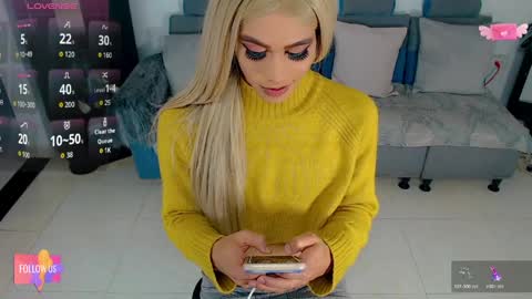 sophie_vall online show from 04-01-26, 09:34