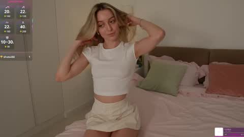 sophiebelll online show from 04-18-26, 11:47