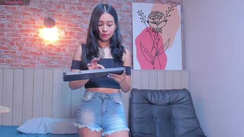 Sophie online show from 01-09-25, 03:34