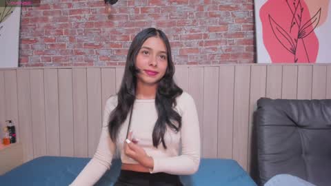 Sophie online show from 02-05-25, 03:52