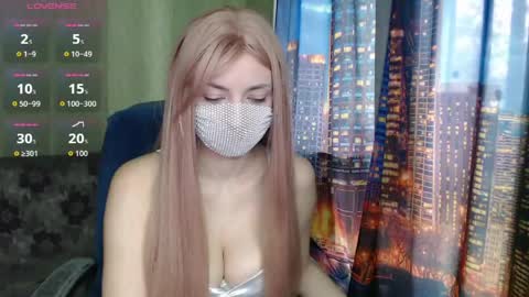 Sophie online show from 04-23-26, 08:13