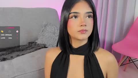 Snapshot of sophiecb chatting on 06-17-26, 04:26 sophie online show from 06-17-26, 04:26