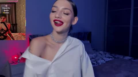 Sophie online show from 10-30-25, 02:18