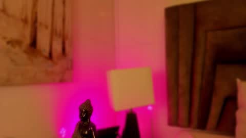 Sophie  online show from 01-16-26, 10:52