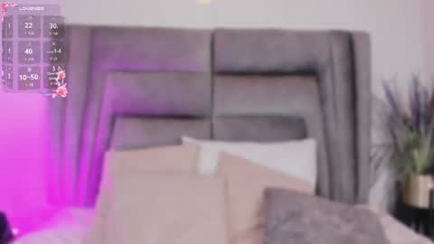 Sophie  online show from 07-04-26, 11:16