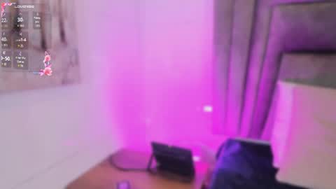 Sophie  online show from 07-06-26, 11:29