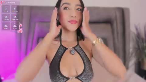 Sophie  online show from 07-08-26, 11:15