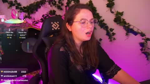 sophieedreams online show from 11-22-25, 03:27