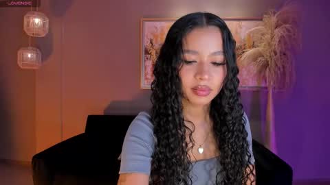 Sophie Houston online show from 11-29-25, 03:53