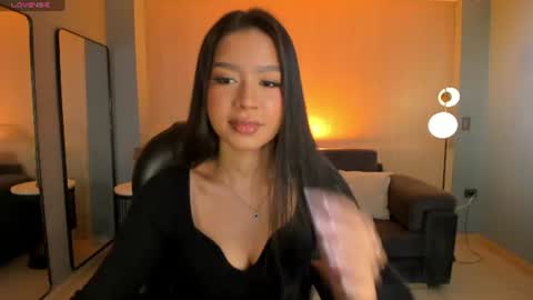 Snapshot of sophiehouston_ chatting on 06-09-26, 02:45 Sophie Houston online show from 06-09-26, 02:45