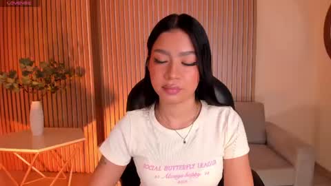 Snapshot of sophiehouston_ chatting on 06-12-26, 02:21 Sophie Houston online show from 06-12-26, 02:21