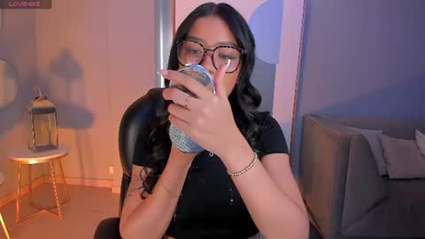 Snapshot of sophiehouston_ chatting on 06-13-26, 02:42 Sophie Houston online show from 06-13-26, 02:42