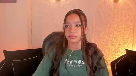 Snapshot of sophiehouston_ chatting on 07-15-26, 03:01 Sophie Houston online show from 07-15-26, 03:01