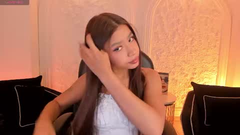 Snapshot of sophiehouston_ chatting on 07-17-26, 03:13 Sophie Houston online show from 07-17-26, 03:13