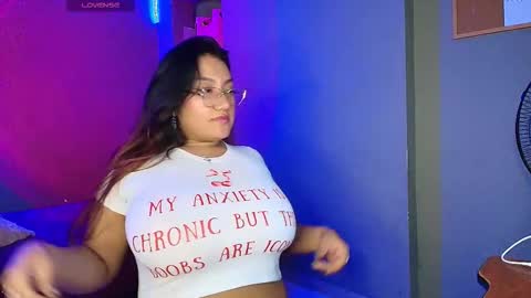 sophiejuicy_ online show from 10-31-25, 02:12
